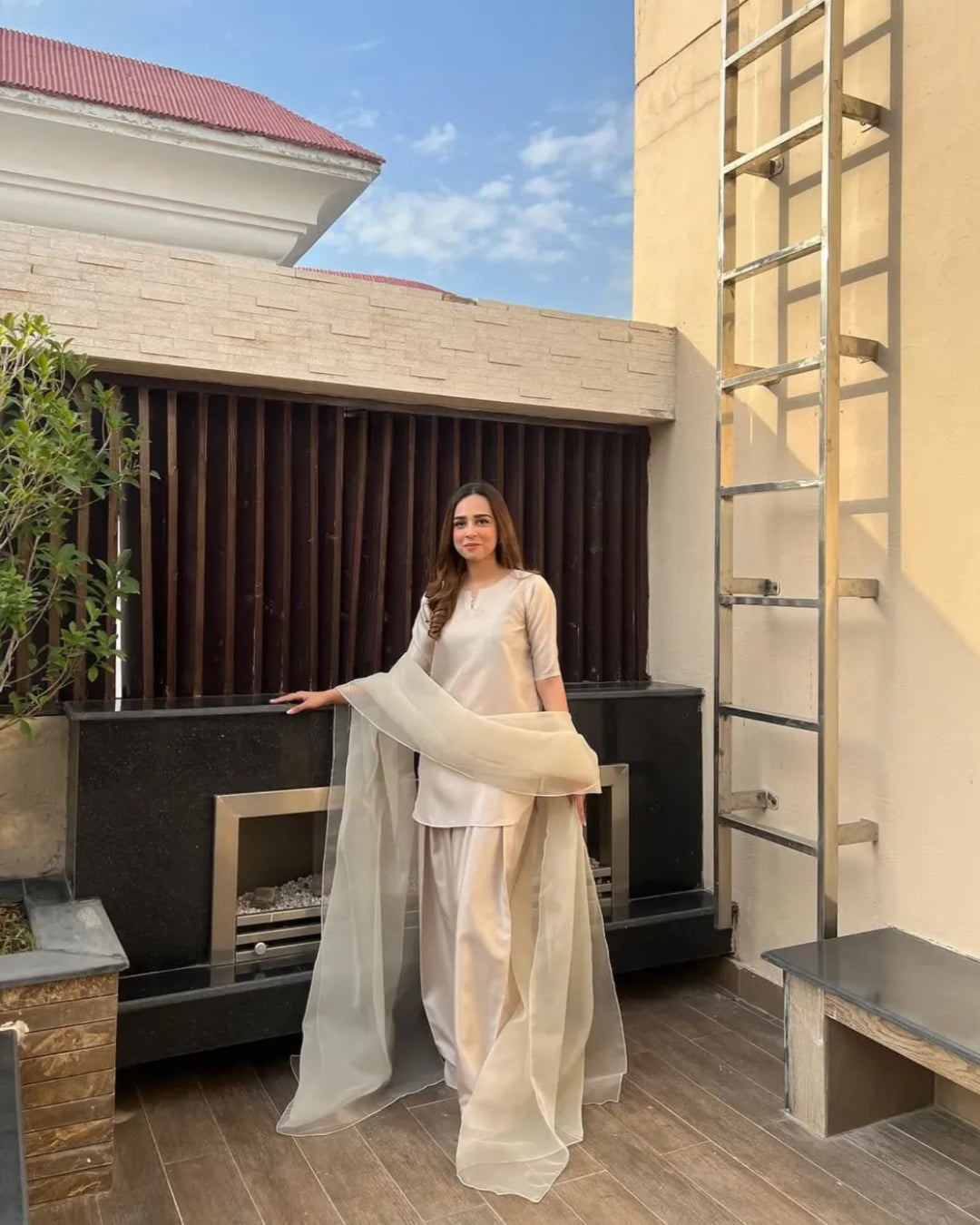 Alara luxury 3-piece Kattan silk outfit with farshi shalwar.