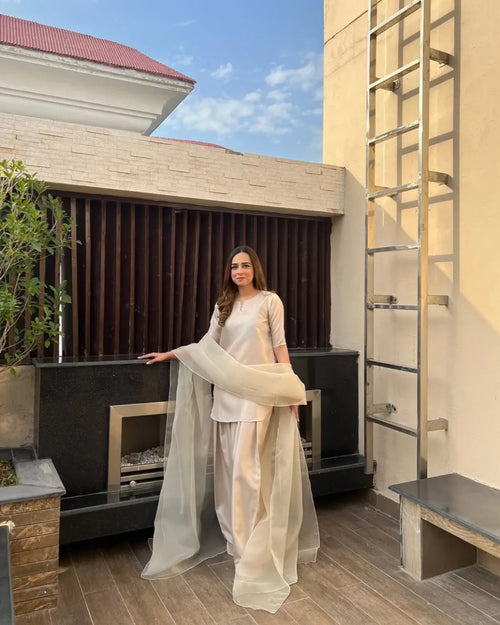 Alara luxury 3-piece Kattan silk outfit with farshi shalwar.