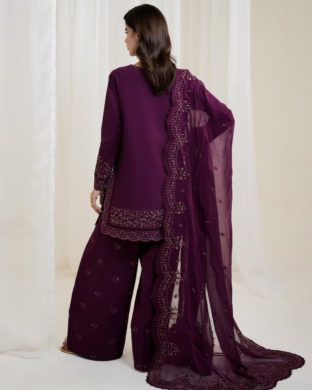 Gulraiz delicately embroidered neckline