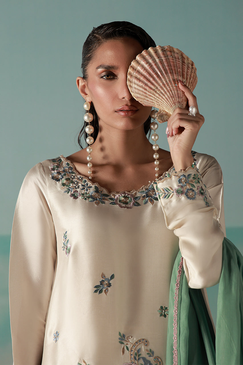 Liora round neckline with intricate embroidery