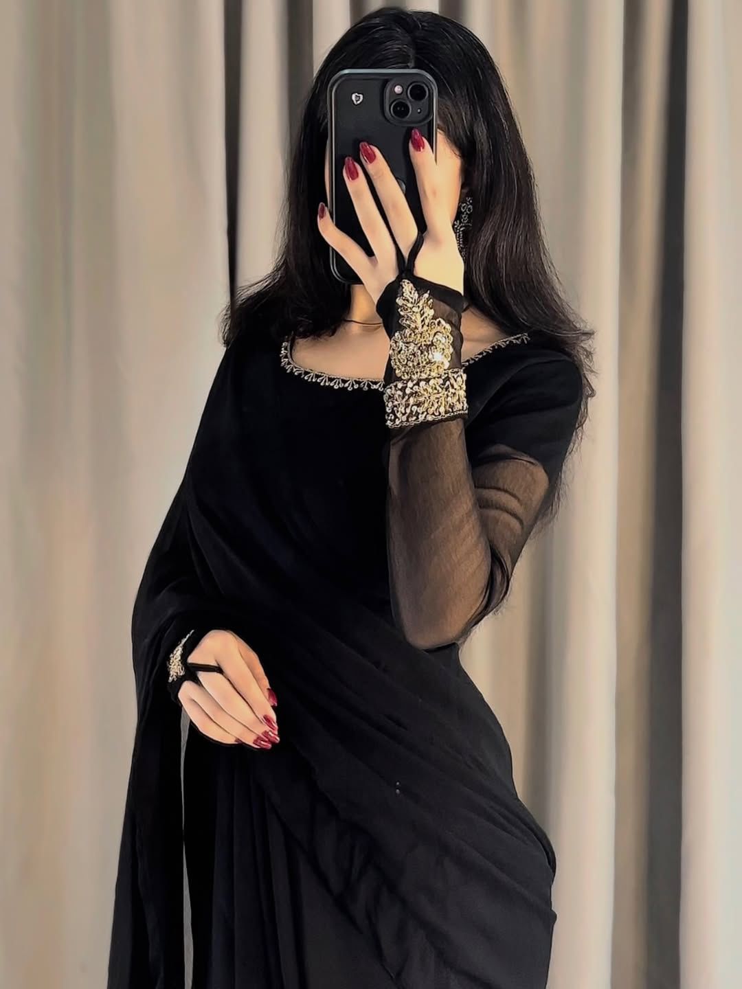 Royal Saree chiffon saree with attached silk inner