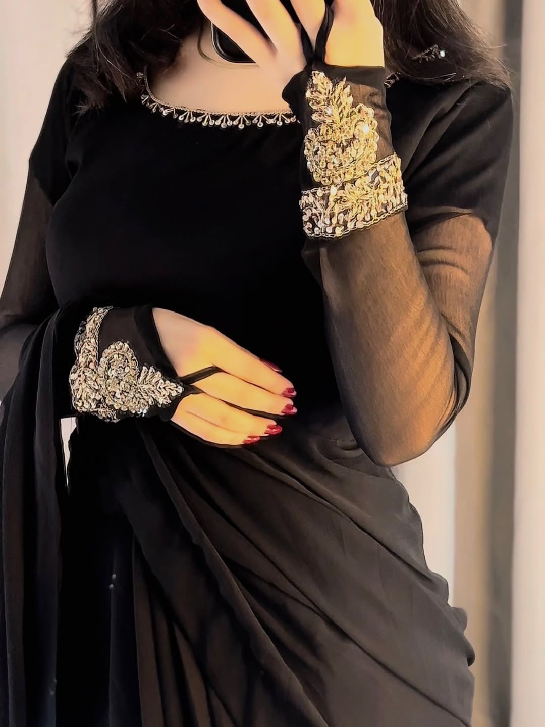 Royal Saree blouse with handmade sleeve detailing