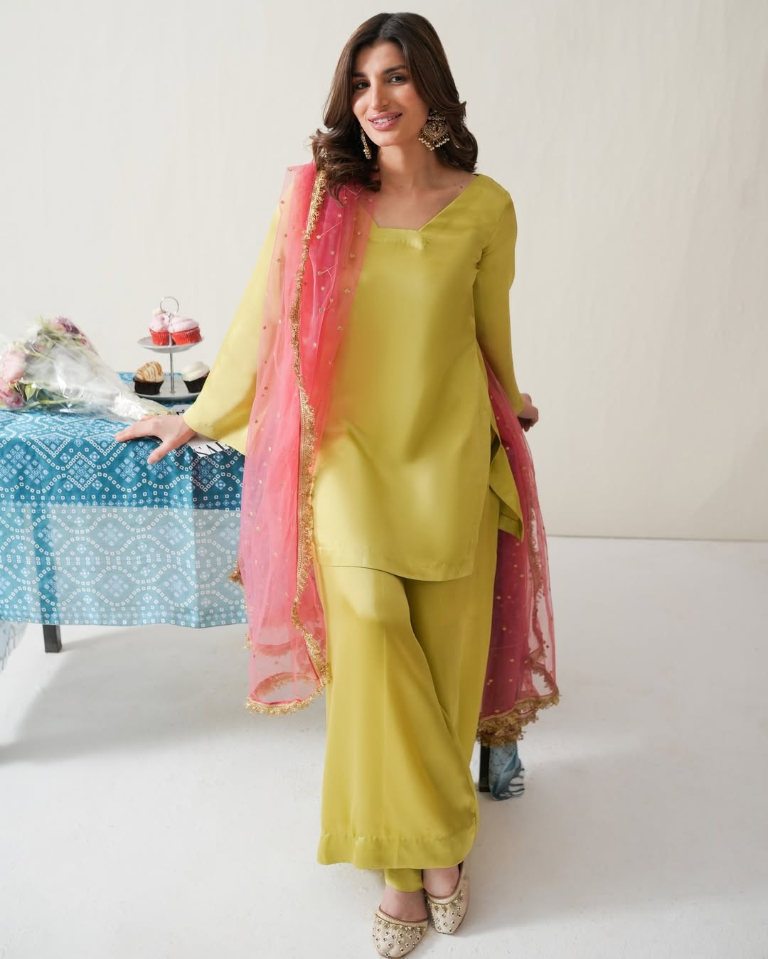 Wirsa 3 piece silk embroidered suit