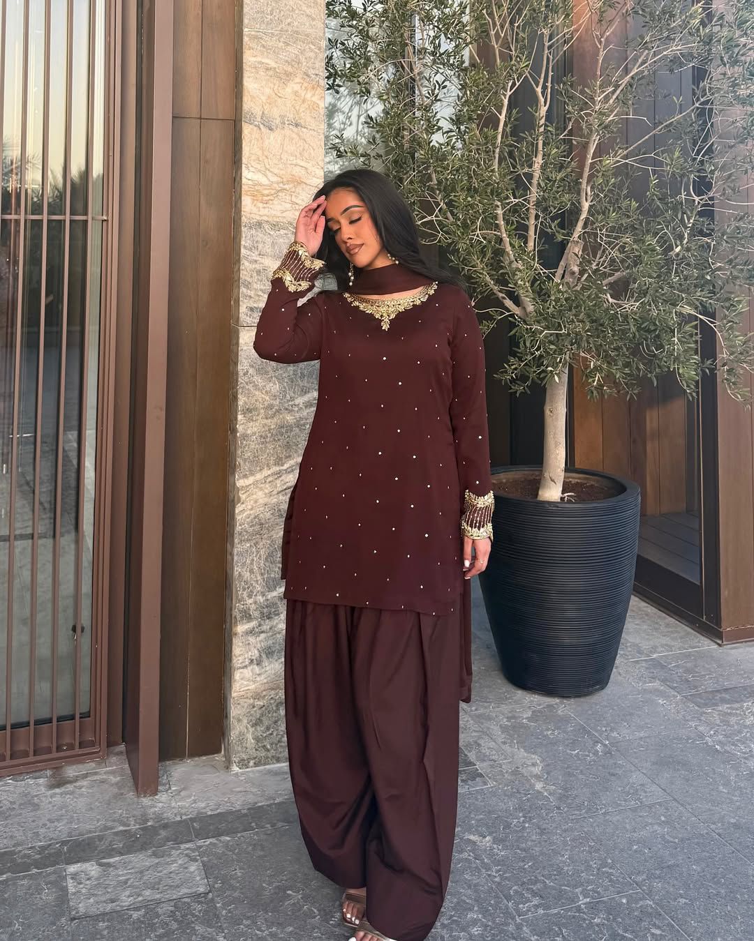 Zeena silk shirt with embroidered sleeves